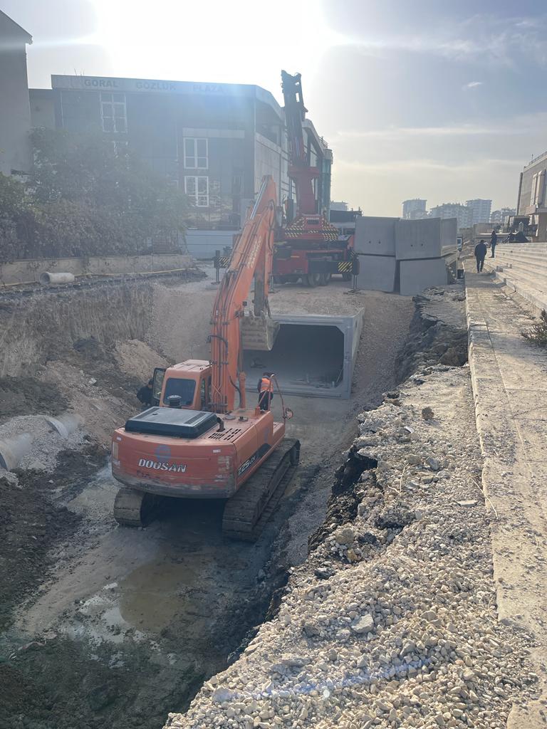 AB Hafriyat,Hafriyat,İnşaat,Peyzaj,Alt Yapı,Alt Yapı-Peyzaj,Kepçe Kiralama,Kamyon Kiralama,Kamyon Moloz Atımı,Peyzaj Toprağı Serimi,Nakliye Taşımacılık,Gübre Taşımacılık,Moloz Kaldırma,Drenaj Uygulama,Dere Islahı-Taşkın Koruma,İçme Suyu-Kanalizasyon,Yağmur Suyu,Mimarlık-Mühendislik Ve Danışmanlık
